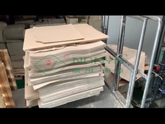 Masanın ve yüksek kaliteli ambalajların matbaa malzemesi